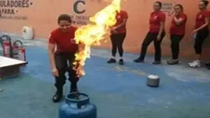 Inspeção visual: Prática do curso de Brigadista Continuada (Reciclagem Bombeiro Civil) - Registro 24