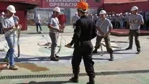 Inspeção visual: Prática do curso de Brigadista Continuada (Reciclagem Bombeiro Civil) - Registro 27
